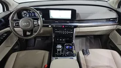 2022 Kia Carnival Diesel 9-Seater Hi-Limousine — фото 7