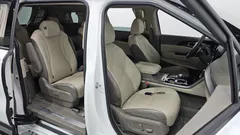 2022 Kia Carnival Diesel 9-Seater Hi-Limousine — фото 11