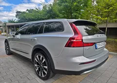 2024 Volvo V60 B5 Ultimate AWD, серый — фото 4