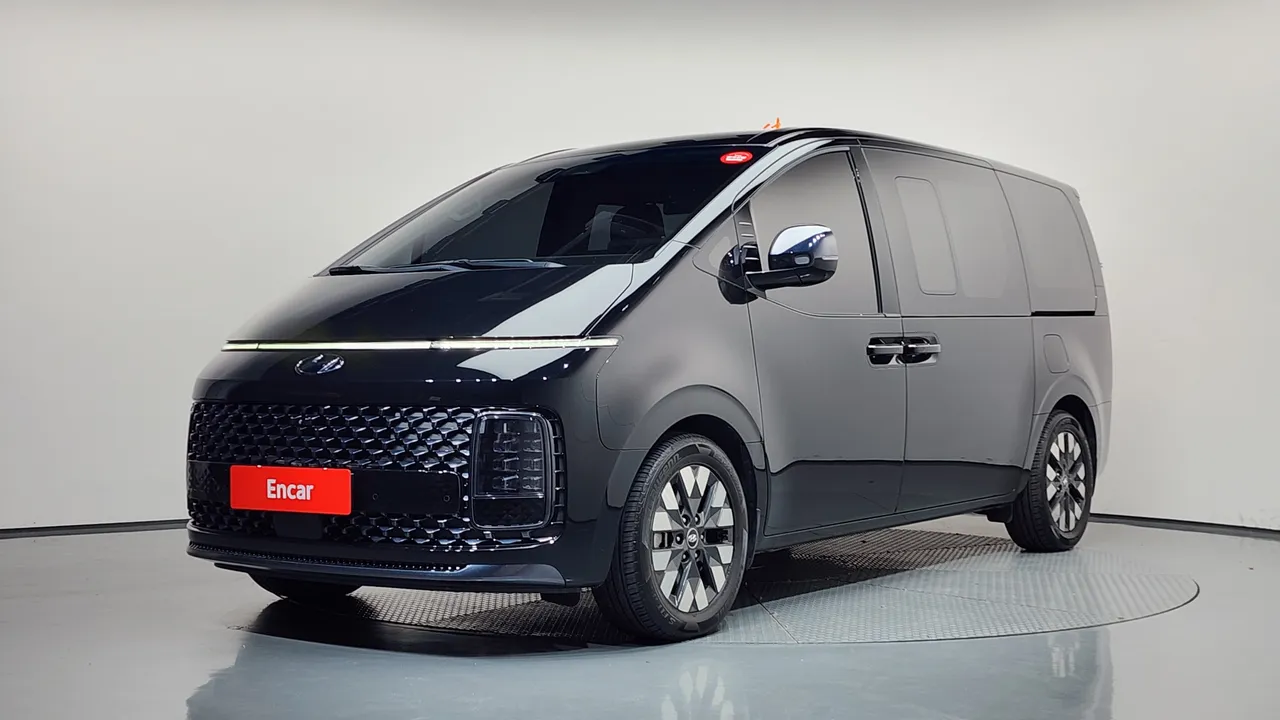 2024 Hyundai Staria L3.5 Lounge 9-Seater