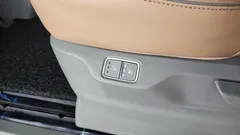 2024 Hyundai Staria L3.5 Lounge 9-Seater — фото 19