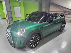 2022 Mini Cooper Convertible Classic, зелёный — фото 1