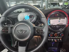2022 Mini Cooper Convertible Classic, зелёный — фото 14