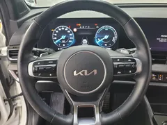 2023 Kia Sportage Signature 2WD — фото 3