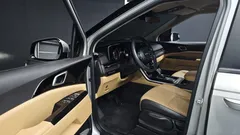 2023 Kia Carnival Diesel 9-Seater Prestige — фото 10