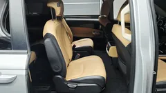 2023 Kia Carnival Diesel 9-Seater Prestige — фото 12