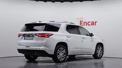 2023 ChevroletGMDaewoo Traverse 3.6 AWD Hi Country — фото 2