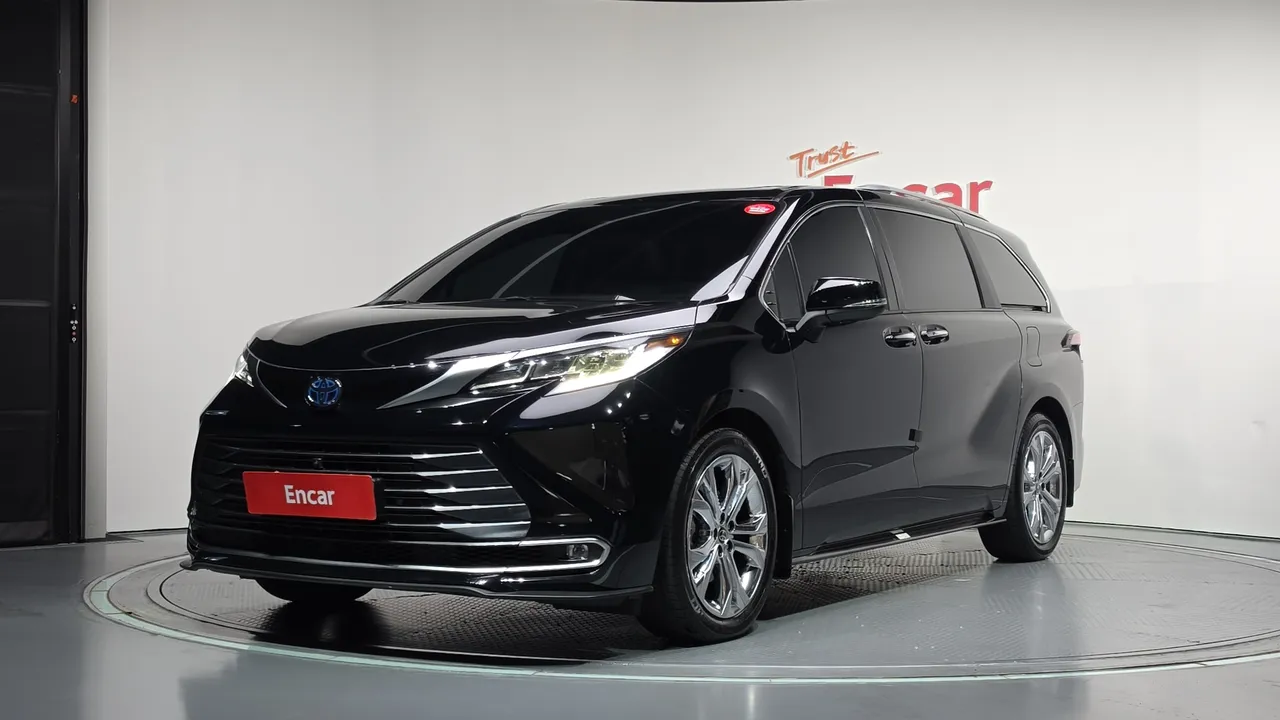 2022 Toyota Sienna 2.5 Hybrid 2WD