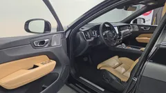2023 Volvo XC60 B5 Ultimate Bright — фото 10