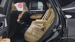 2023 Volvo XC60 B5 Ultimate Bright — фото 12