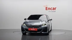 2022 BMW 2-Series 220i M Sports — фото 3