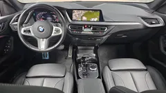 2022 BMW 2-Series 220i M Sports — фото 7