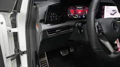 2022 Volkswagen Golf 2.0 GTI — фото 13