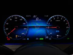 2022 Mercedes-Benz E-Class E300e 4MATIC Exclusive — фото 8