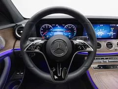 2022 Mercedes-Benz E-Class E300e 4MATIC Exclusive — фото 10