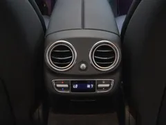 2022 Mercedes-Benz E-Class E300e 4MATIC Exclusive — фото 18