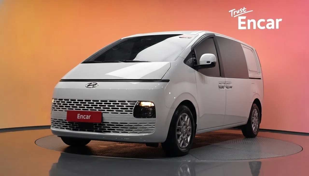 2022 Hyundai Staria Cargo 5-Seater