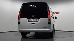 2022 Hyundai Staria Cargo 5-Seater — фото 4