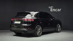 2022 Porsche Cayenne 3.0 PLATINUM EDITION — фото 2