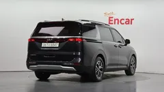 2023 Kia Carnival Diesel 9-Seater Prestige — фото 2