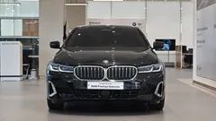 2023 BMW 5-Series 530e Luxury — фото 3
