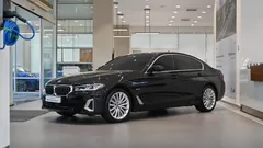 2023 BMW 5-Series 530e Luxury — фото 11