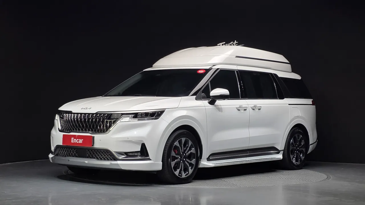 2023 Kia Carnival Gasoline 7-Seater Hi-Limousine
