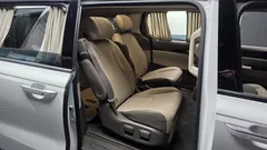 2023 Kia Carnival Gasoline 7-Seater Hi-Limousine — фото 11