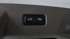 2023 Kia Carnival Gasoline 7-Seater Hi-Limousine — фото 18