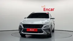2023 Hyundai Kona Inspiration, серо-серебристый — фото 3