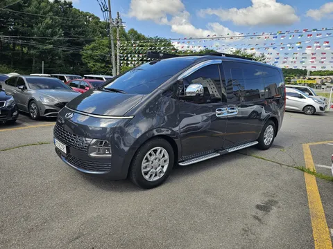 2023 Hyundai Staria L3.5 Camper