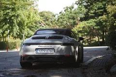 2024 Porsche 911 Carrera 4 GTS Cabriolet — фото 3