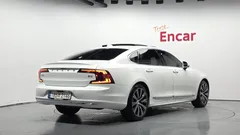 2022 Volvo S90 B5 Inscription, белый — фото 2