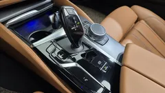 2023 BMW 5-Series 520i M Sport — фото 9