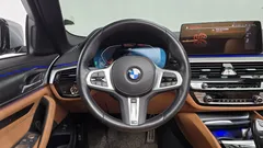 2023 BMW 5-Series 520i M Sport — фото 17