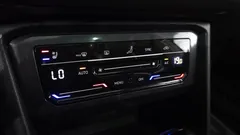 2023 Volkswagen Tiguan 2.0 TSI Prestige, белый — фото 16