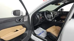 2023 Volvo XC60 B6 Ultimate Bright — фото 10