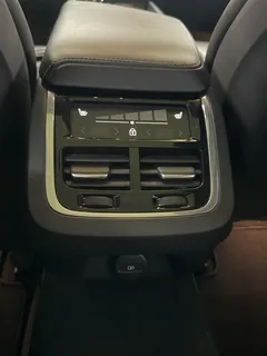 2024 Volvo V60 B5 Ultimate AWD — фото 12