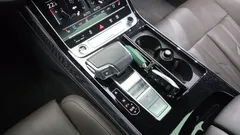 2023 Audi A8 55 TFSI Quattro Premium LWB — фото 9