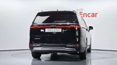 2023 Kia Carnival Diesel 9-Seater Signature — фото 4