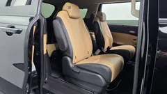 2023 Kia Carnival Diesel 9-Seater Signature — фото 11