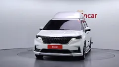 2023 Kia Carnival Diesel 9-Seater Hi-Limousine — фото 3