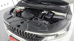 2023 Kia Carnival Diesel 9-Seater Hi-Limousine — фото 6