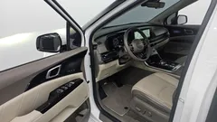 2023 Kia Carnival Diesel 9-Seater Hi-Limousine — фото 10