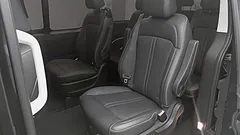 2023 Hyundai Staria Lounge 9-Seater — фото 9