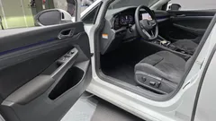 2022 Volkswagen Golf 2.0 TDI Prestige — фото 10