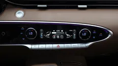 2023 Genesis GV70 2.5T Gasoline 2WD — фото 18