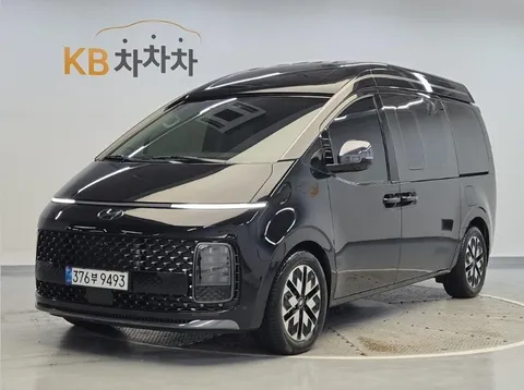2023 Hyundai Staria 4WD Lounge 9-Seater