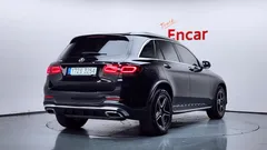 2022 Mercedes-Benz GLC-Class GLC300 4MATIC — фото 2