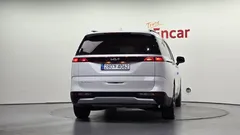 2022 Kia Carnival Diesel 9-Seater Prestige — фото 4
